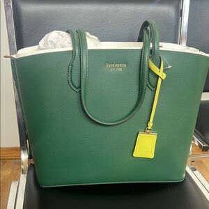 Kate Spade KF895